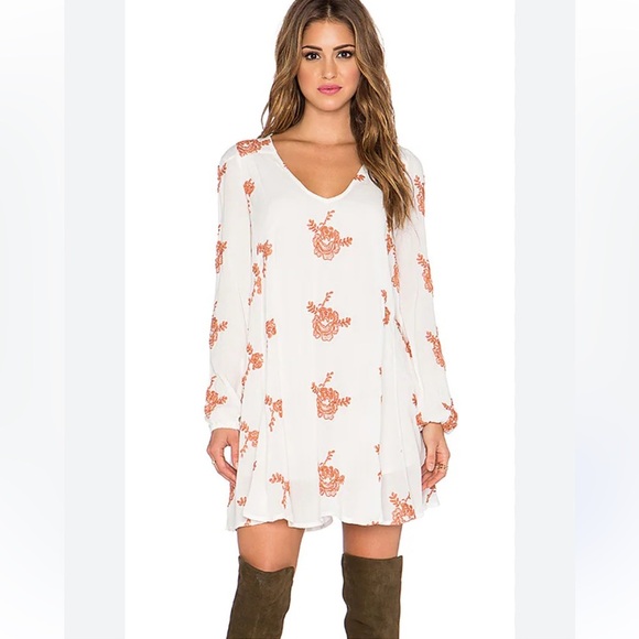 Free People Dresses & Skirts - Free People Emmas ivory combo embroidered boho v-neck keyhole dress M